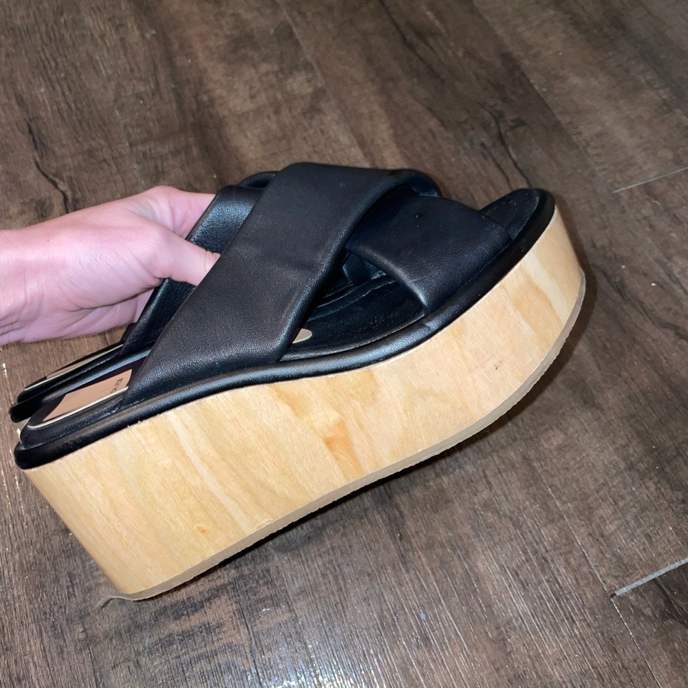 Dolce Vita black & tan platforms